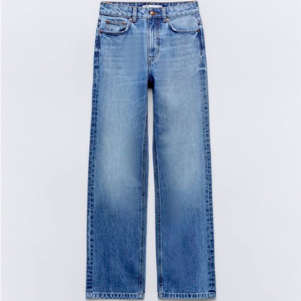 Zara High Rise Regular Length Straight jeans NWT